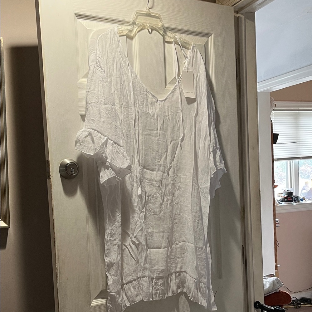 NWT Elegant White Women's Top